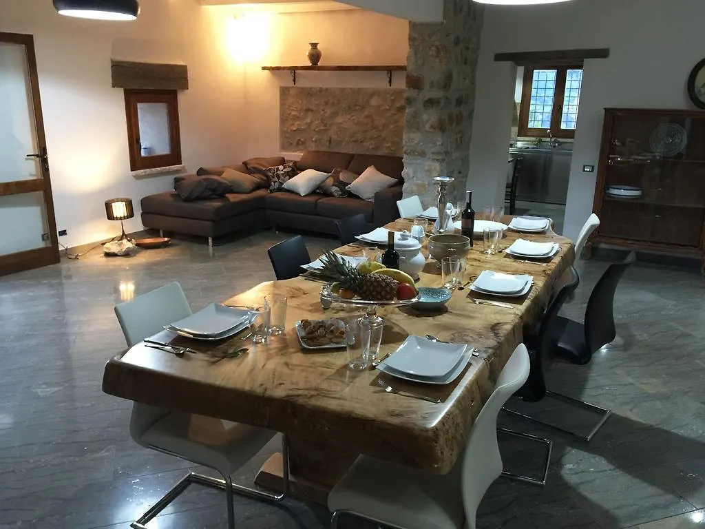 Country house Casale Dei Poeti Guest House Castellammare del Golfo