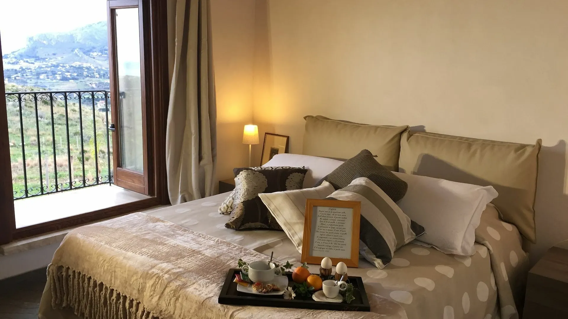 Country house Casale Dei Poeti Guest House Castellammare del Golfo